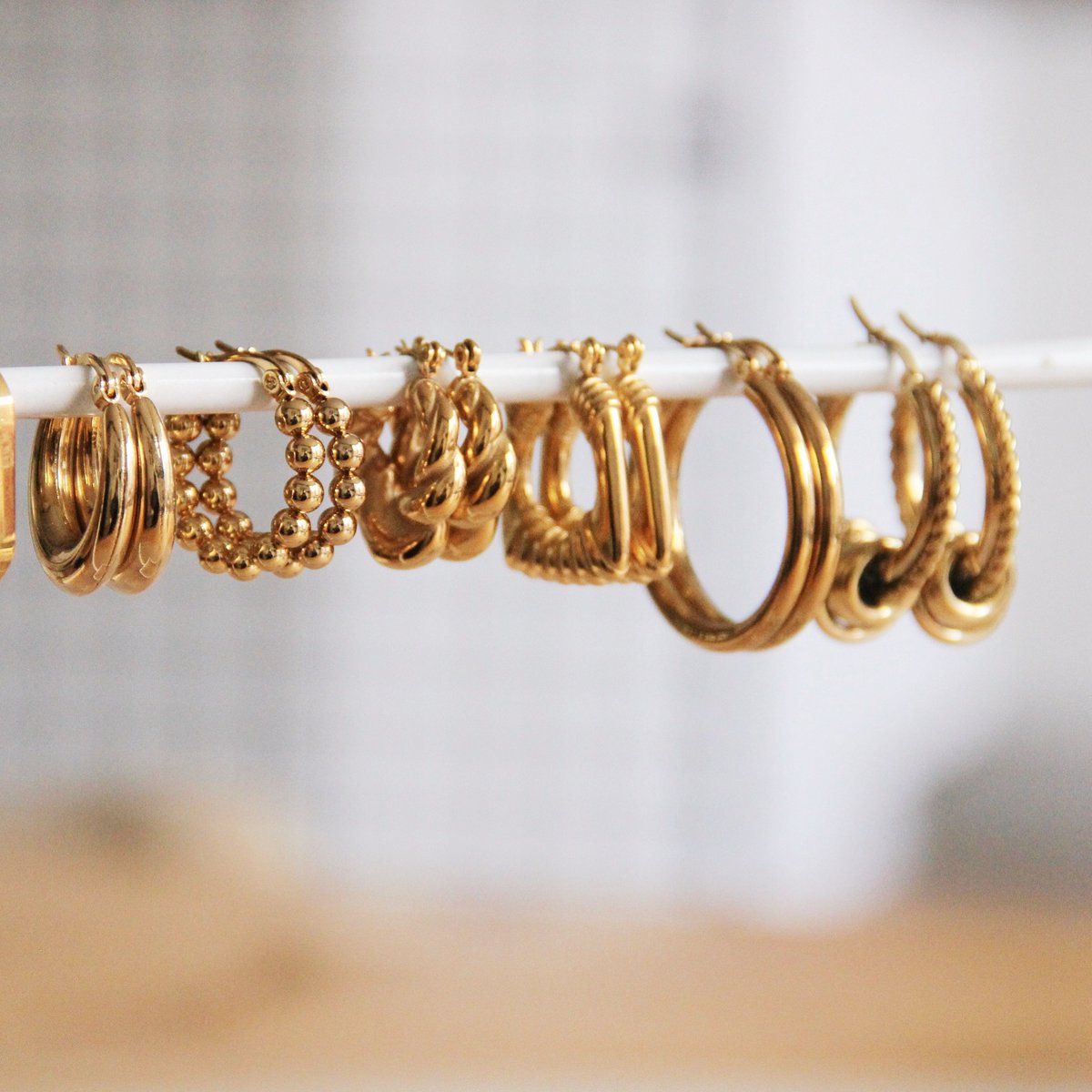 EA554: Stainless steel creole oval 16mm "basic" - gold